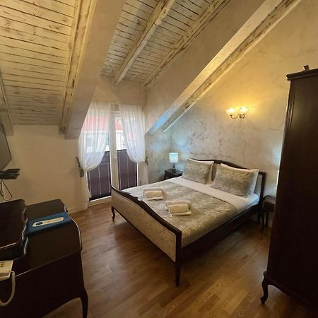 Garni Hotel Tianis Kotor Extérieur photo