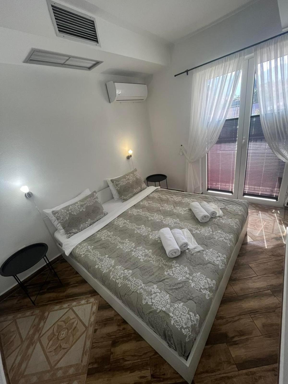 Garni Hotel Tianis Kotor Extérieur photo