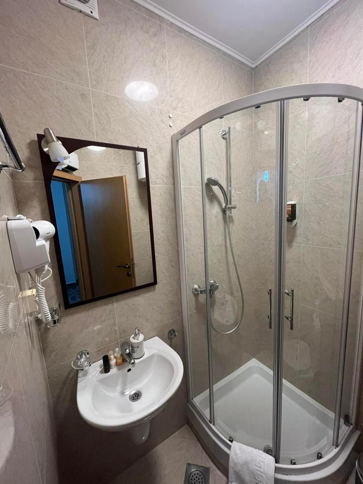 Garni Hotel Tianis Kotor Extérieur photo