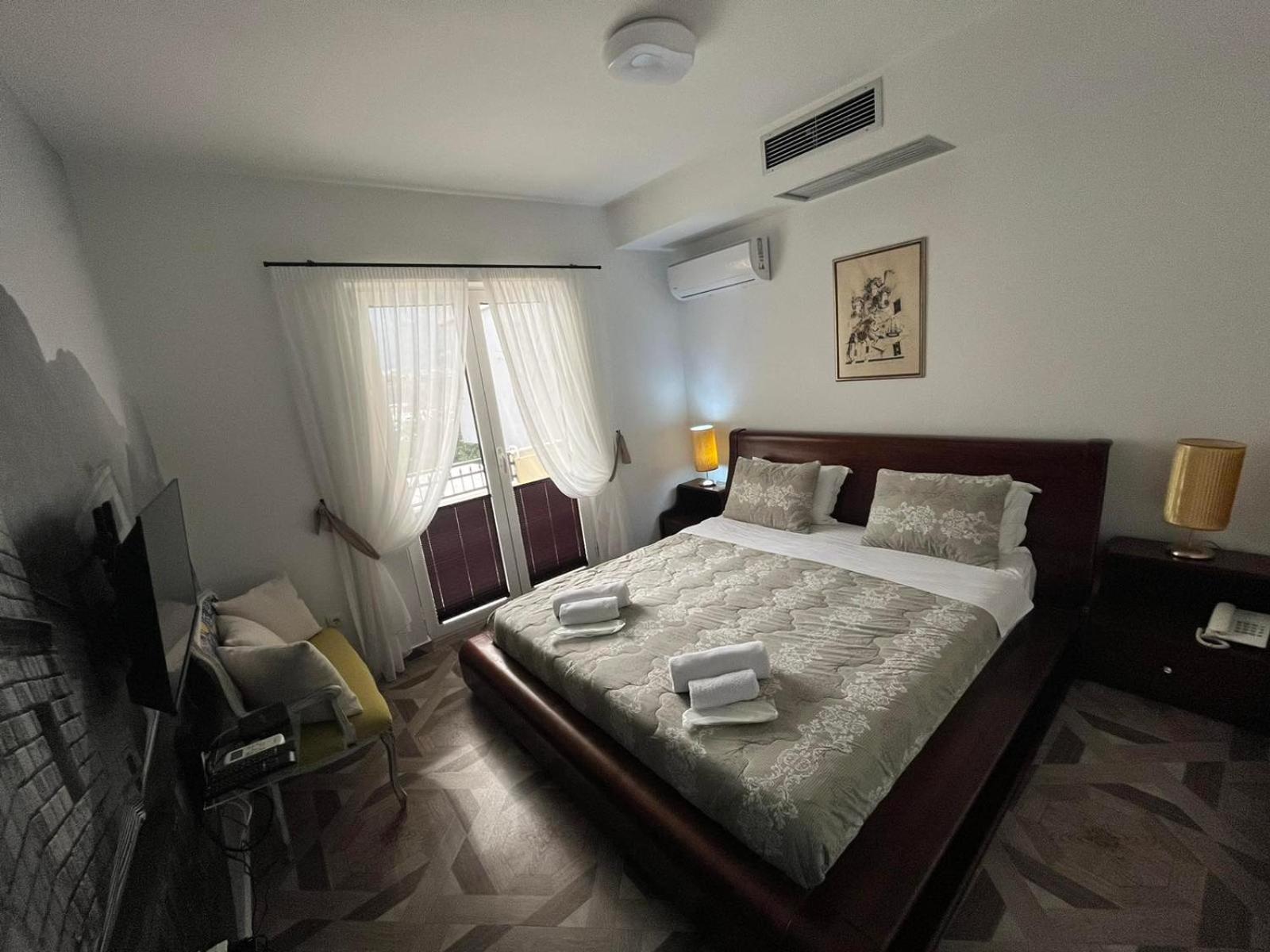 Garni Hotel Tianis Kotor Extérieur photo