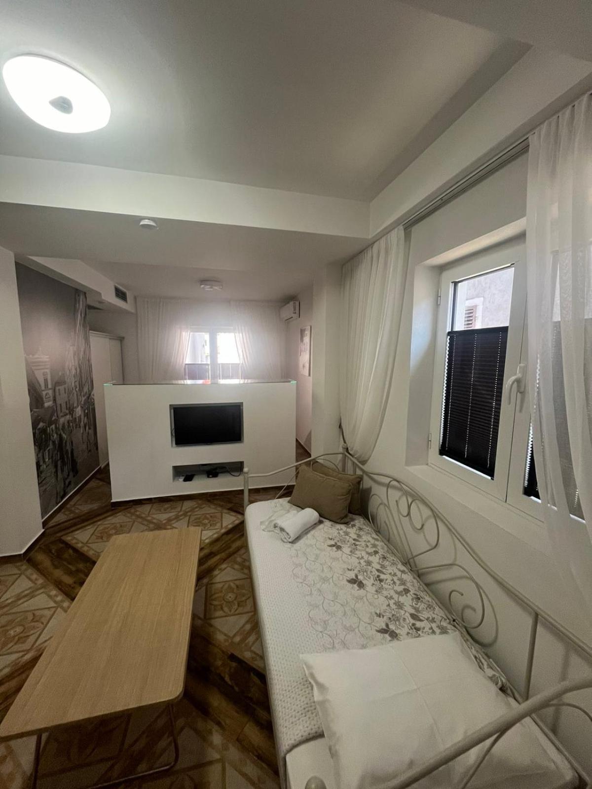 Garni Hotel Tianis Kotor Extérieur photo