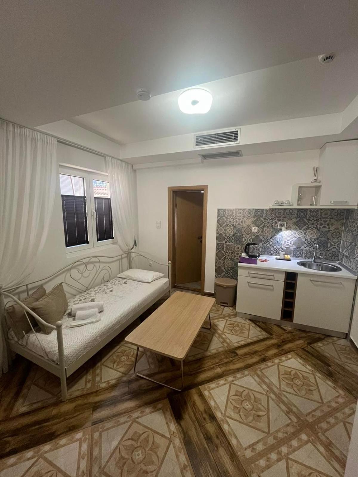 Garni Hotel Tianis Kotor Extérieur photo